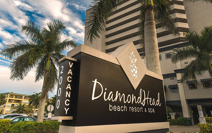 DiamondHead-Resort-Image-of-Resort-of-the-front-of-building